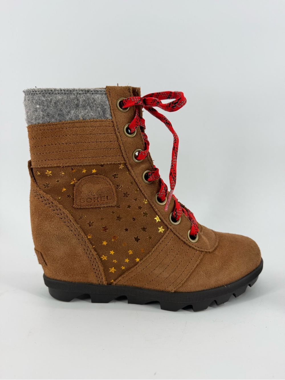 Sorel Brown Suede Kids Lace-Up Boot with Red Laces and Gold Star Details Size 3